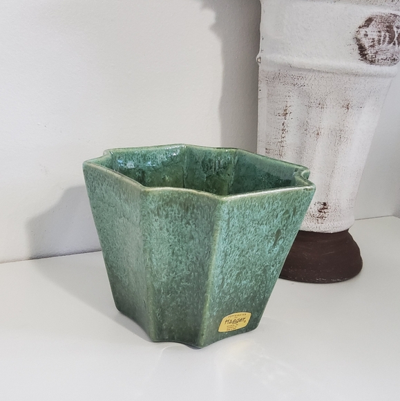 Vintage Haeger USA Green Square Planter - Picture 3 of 6